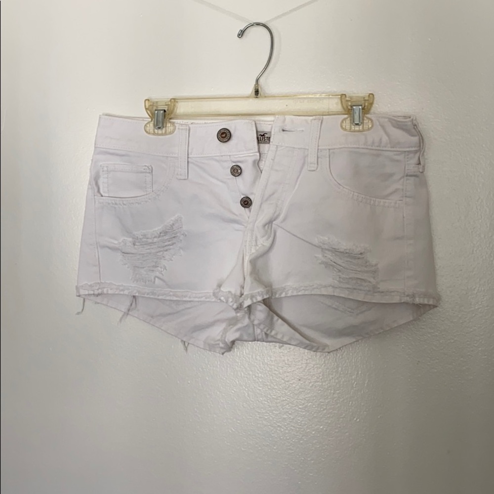 White hollister shorts